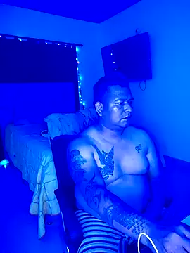 Snapshot of siatodo02 chatting on January 3, 3:05 am siatodo02 online show from January 3, 3:05 am