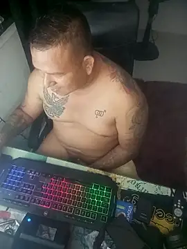 Snapshot of siatodo02 chatting on March 13, 1:43 am siatodo02 online show from March 13, 1:43 am