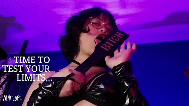 Snapshot of vanelope11 chatting on September 10, 7:14 pm vanelope11 online show from September 10, 7:14 pm