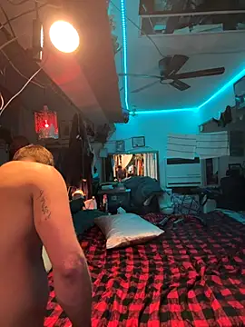 PeytonJohnn online show from September 12, 4:12 am