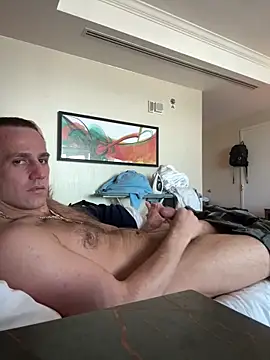 PeytonJohnn online show from October 4, 5:00 pm