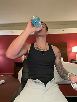 PeytonJohnn online show from March 16, 6:50 am