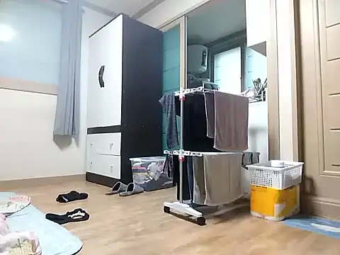 Snapshot of lky85 chatting on February 15, 10:39 pm lky85 online show from February 15, 10:39 pm