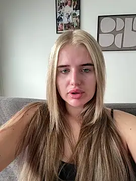 Snapshot of yourhornyslut chatting on July 19, 2:43 pm yourhornyslut online show from July 19, 2:43 pm