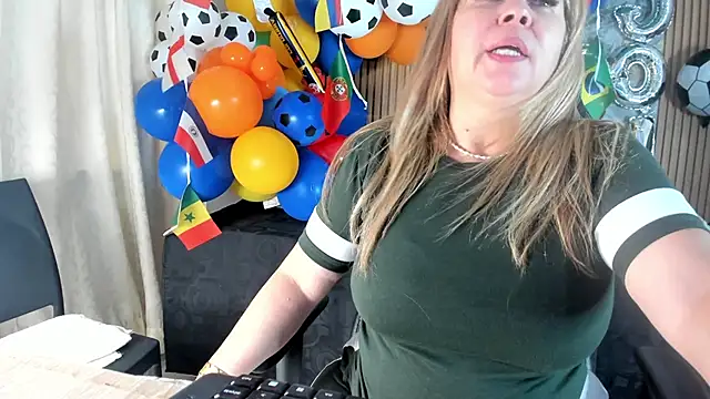 Danna topless online show from July 2, 12:22 pm