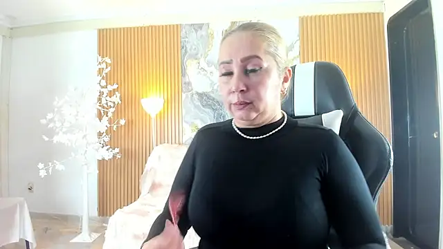 Danna topless online show from July 27, 12:01 pm