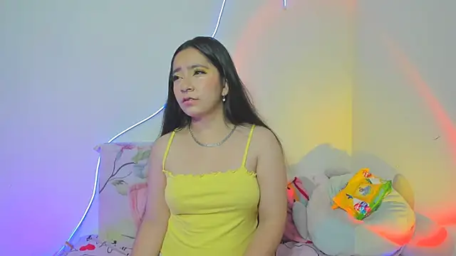 Snapshot of litle_mily_ chatting on October 30, 9:26 pm litle mily online show from October 30, 9:26 pm