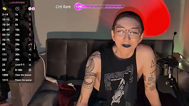 lovelylucyy online show from February 10, 2:30 am