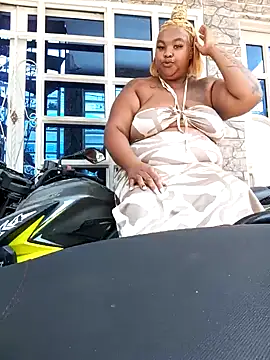 Snapshot of briyinabloom_ chatting on January 29, 4:30 pm briyinabloom online show from January 29, 4:30 pm