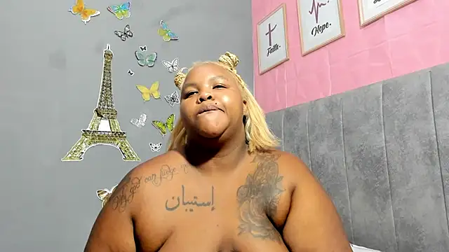 briyinabloom  online show from February 4, 6:25 am