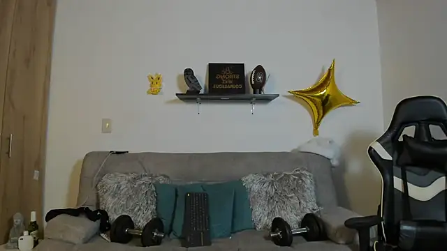 julian wallace online show from October 28, 2:42 pm