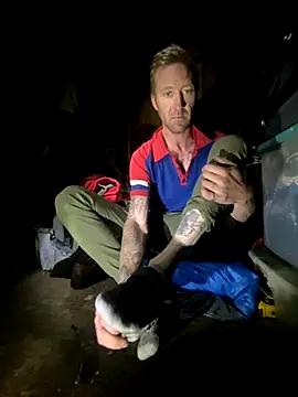 Snapshot of bentoverblonde chatting on October 25, 9:42 pm bentoverblonde online show from October 25, 9:42 pm