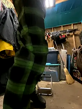 Snapshot of bentoverblonde chatting on October 30, 5:57 pm bentoverblonde online show from October 30, 5:57 pm