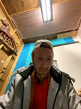 Snapshot of bentoverblonde chatting on November 20, 6:02 am bentoverblonde online show from November 20, 6:02 am