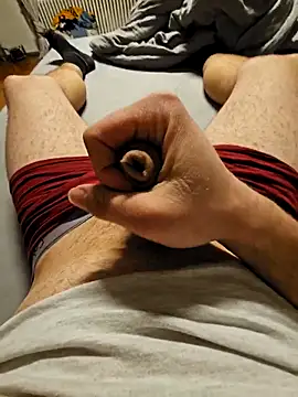 Snapshot of Feelixbi99 chatting on February 2, 5:00 pm Feelixbi99 online show from February 2, 5:00 pm