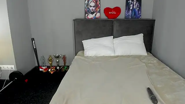 MuscleXXXBarbie online show from June 10, 5:28 am