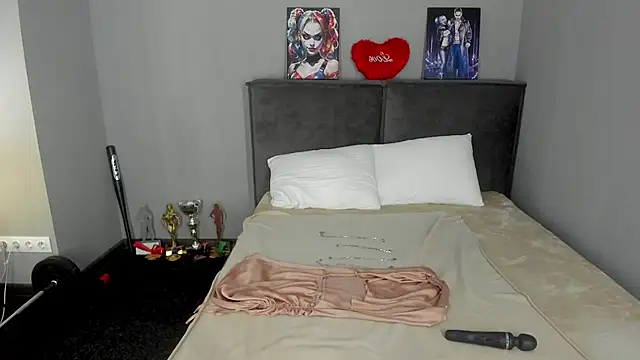 MuscleXXXBarbie online show from August 1, 2:11 am