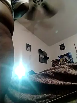 Snapshot of HBYAM chatting on March 15, 6:43 pm HBYAM online show from March 15, 6:43 pm