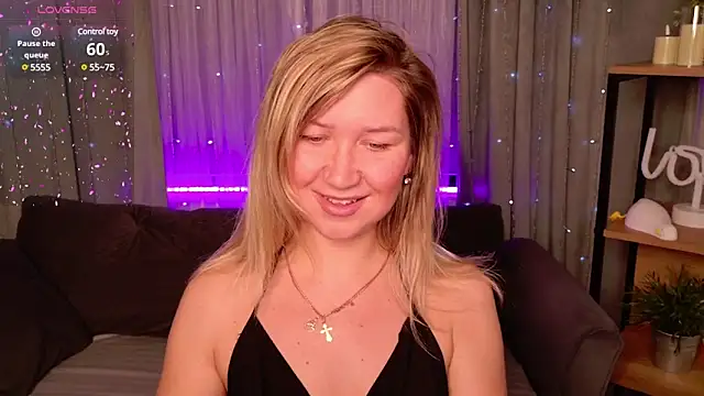 MilaBott online show from February 3, 8:24 pm