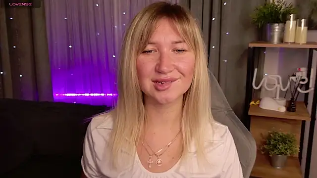 MilaBott online show from September 26, 8:35 pm