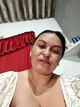 Snapshot of Horny-Mommy-Dirty chatting on December 20, 2:13 pm Horny-Mommy-Dirty online show from December 20, 2:13 pm