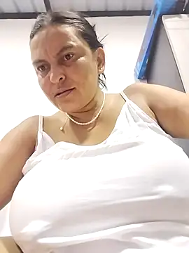 Snapshot of Horny-Mommy-Dirty chatting on February 14, 2:41 am Horny-Mommy-Dirty online show from February 14, 2:41 am