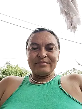 Snapshot of Horny-Mommy-Dirty chatting on February 20, 1:33 pm Horny-Mommy-Dirty online show from February 20, 1:33 pm