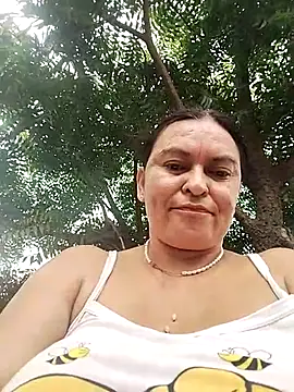 Snapshot of Horny-Mommy-Dirty chatting on March 19, 2:43 pm Horny-Mommy-Dirty online show from March 19, 2:43 pm