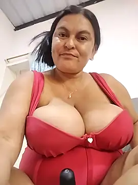 Horny-Mommy-Dirty online show from May 2, 7:52 pm