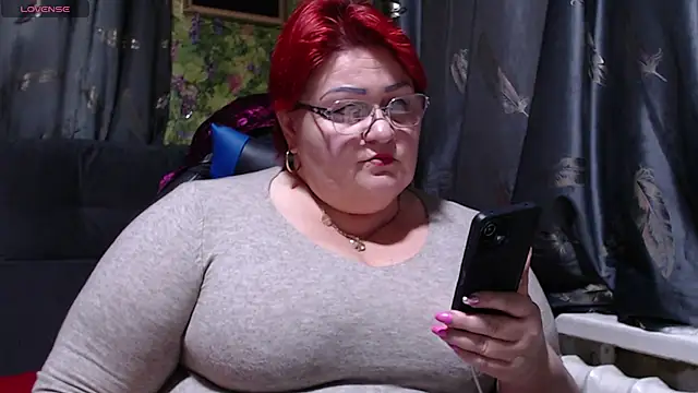 Snapshot of Goddess57 chatting on February 14, 10:59 am Goddess57 online show from February 14, 10:59 am