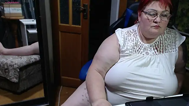 Snapshot of Goddess57 chatting on March 12, 4:46 pm Goddess57 online show from March 12, 4:46 pm