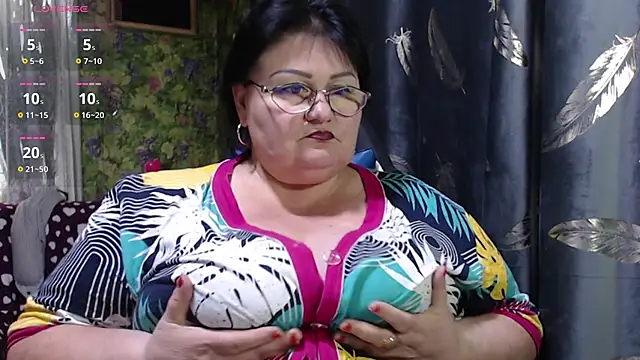 Snapshot of Goddess57 chatting on October 1, 9:15 am Goddess57 online show from October 1, 9:15 am