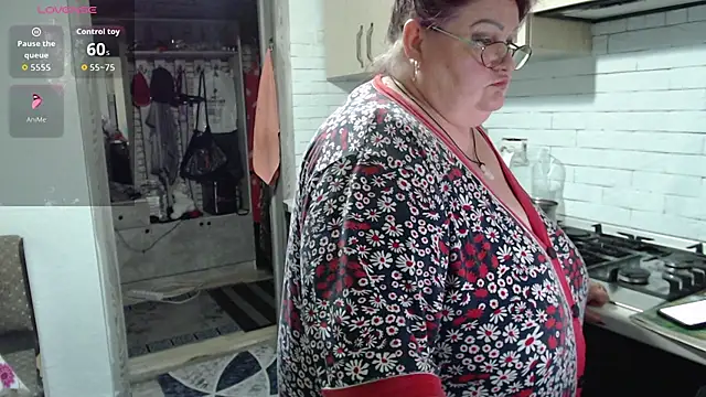 Goddess57 online show from June 14, 6:32 pm