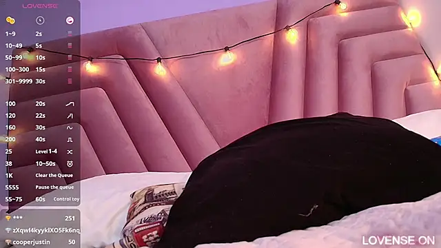 Beautifulskinny18 online show from March 15, 5:19 am