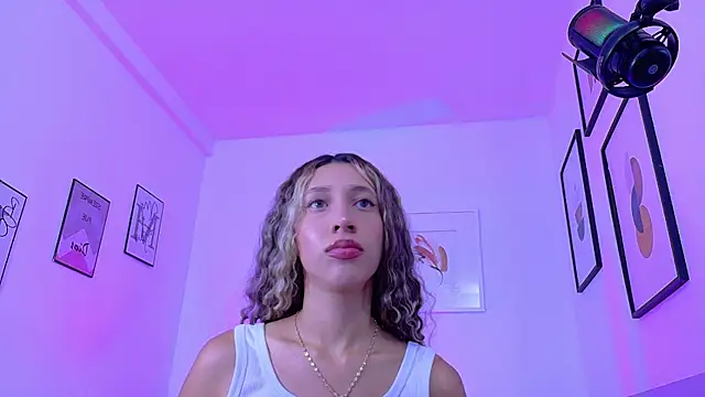 Beautifulskinny18 online show from July 14, 6:57 pm