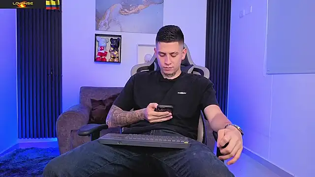 Snapshot of Yeiko_Romero_ chatting on July 1, 5:34 pm Yeiko Romero online show from July 1, 5:34 pm
