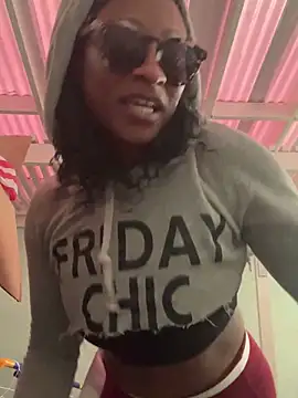 Snapshot of wynterheat chatting on February 16, 12:08 am wynterheat online show from February 16, 12:08 am