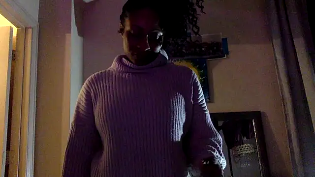 Snapshot of wynterheat chatting on March 16, 6:20 am wynterheat online show from March 16, 6:20 am