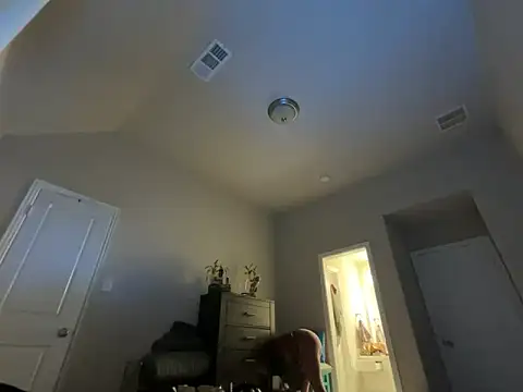 Snapshot of wynterheat chatting on October 22, 1:06 am wynterheat online show from October 22, 1:06 am