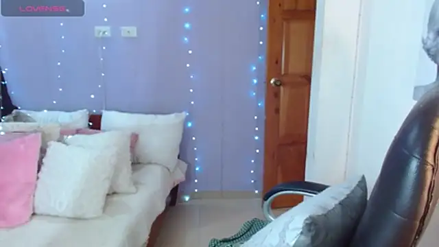 Paulina 627 online show from November 22, 4:17 pm