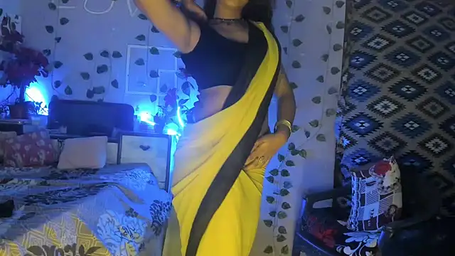 Snapshot of aarjulove chatting on July 28, 3:21 pm aarjulove online show from July 28, 3:21 pm