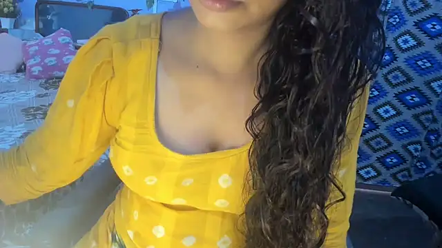 Snapshot of aarjulove chatting on July 30, 10:25 am aarjulove online show from July 30, 10:25 am
