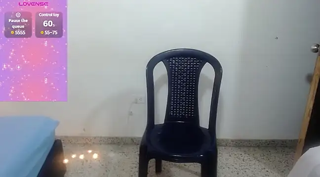 Snapshot of Suxxxy_ chatting on January 18, 3:27 pm Suxxxy online show from January 18, 3:27 pm