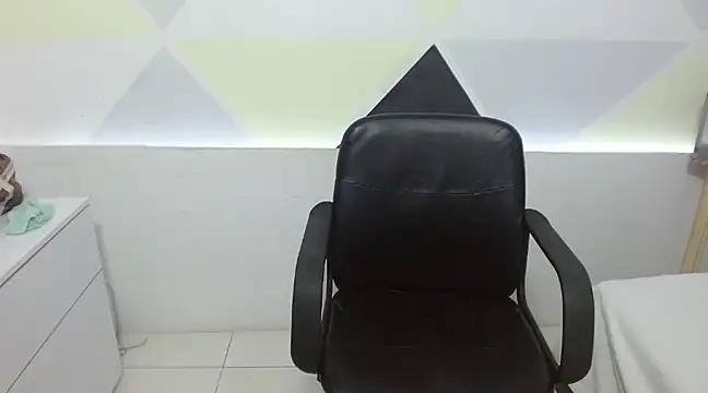 Snapshot of Suxxxy_ chatting on February 3, 10:54 pm Suxxxy online show from February 3, 10:54 pm