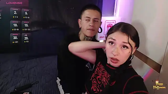 Zowi Hottiee online show from November 5, 7:03 pm