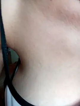 Nandasant09 online show from March 4, 4:09 pm