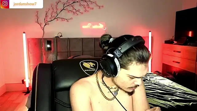 JordanShow online show from February 12, 3:51 pm