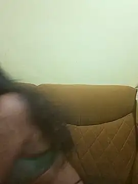 Snapshot of Nandinip2706 chatting on March 25, 11:27 am Nandinip2706 online show from March 25, 11:27 am