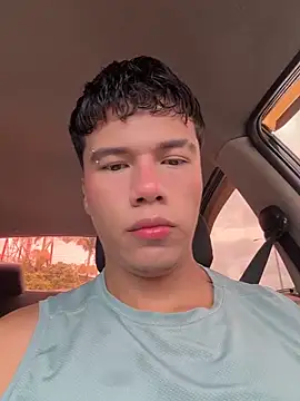 Snapshot of Logan_smith1 chatting on June 18, 4:11 pm Logan smith1 online show from June 18, 4:11 pm