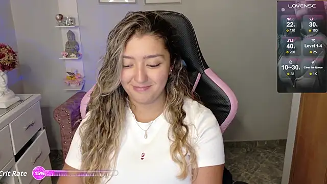 Snapshot of Melannyy_ chatting on May 8, 1:00 am Melannyy online show from May 8, 1:00 am